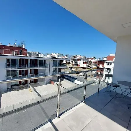 Olive Z Dostępem Do Basenu Apartament